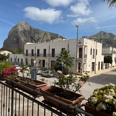 Carol's - Un Passo Dal Mare Apartment *