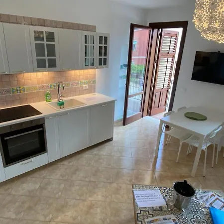 Carol's - Un Passo Dal Mare Apartment